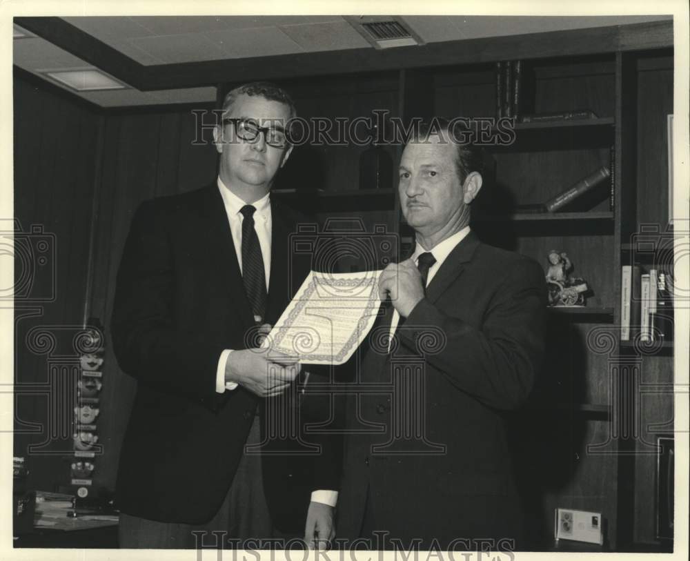 1969 Press Photo J.R. Picard, Russell Elliott, Hancock County, Mississippi