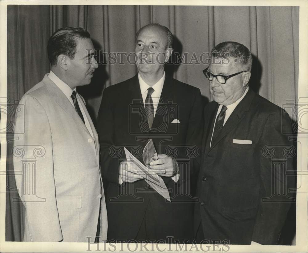 1967 Press Photo Vincent Pizzo With Dr. Charles Rovetta And Frank Meydrich