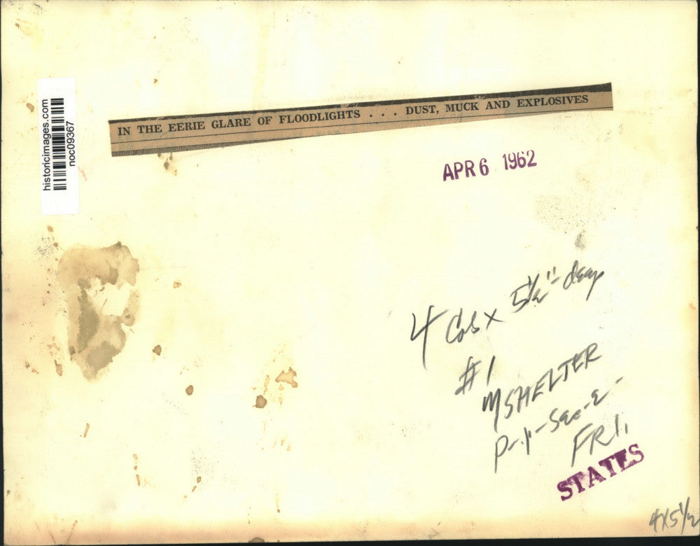 1962 Press Photo Underground glare of floodlights - dust, muck and explosives