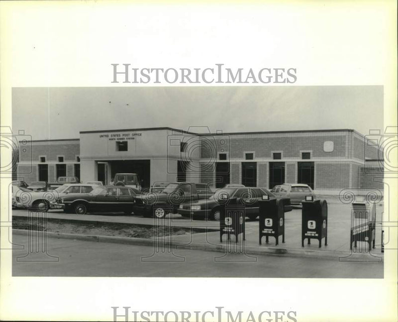 Load image into Gallery viewer, 1989 Press Photo New Kenner Post Office on on West Esplanade Avenue - noc09486

