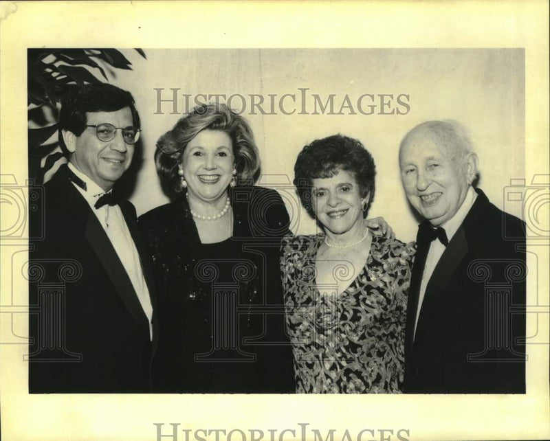Load image into Gallery viewer, 1994 Press Photo Jack &amp; Annette Rau, Libbye &amp; Gordon Mathew at Hadassah Party
