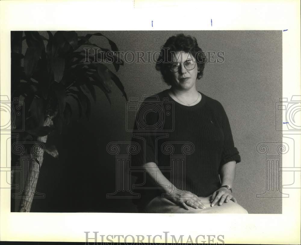 1991 Press Photo Sharon Ratcliffe, Office of Community Services - Anseman Case - Historic Images