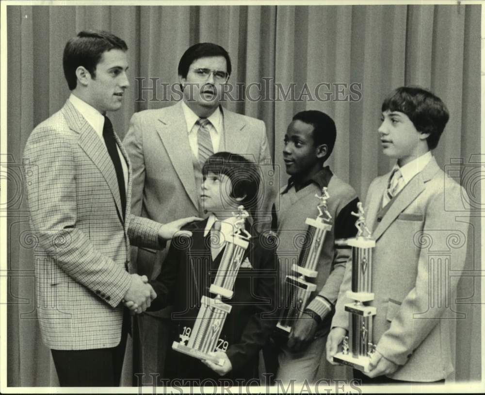 1980 Press Photo Sertoma Club Most Valuable Player- NORD&#39;s Banquet of Champions- Historic Images