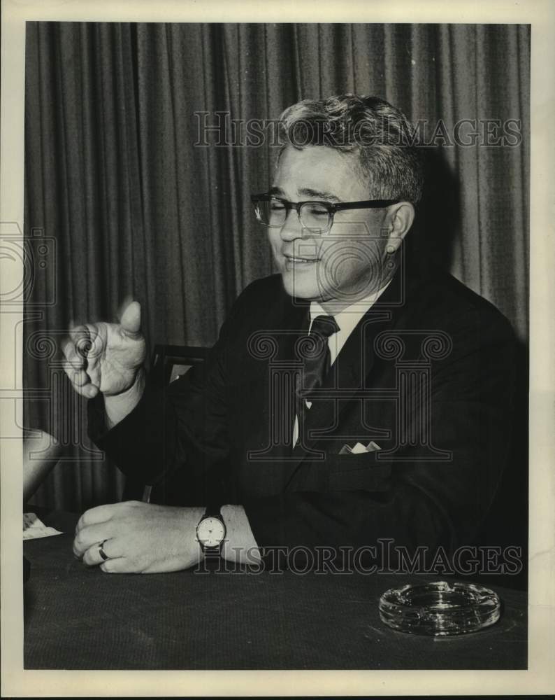 1967 Press Photo Congressman John Rarick, Press Conference at Hilton Inn