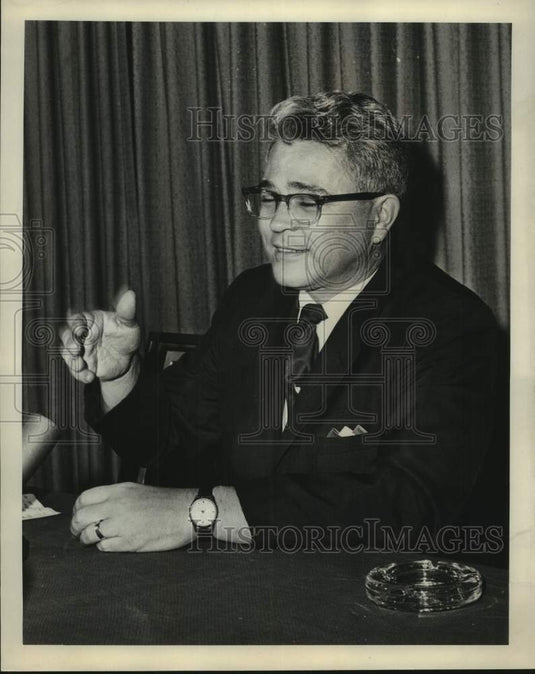 1967 Press Photo Congressman John Rarick, Press Conference at Hilton Inn