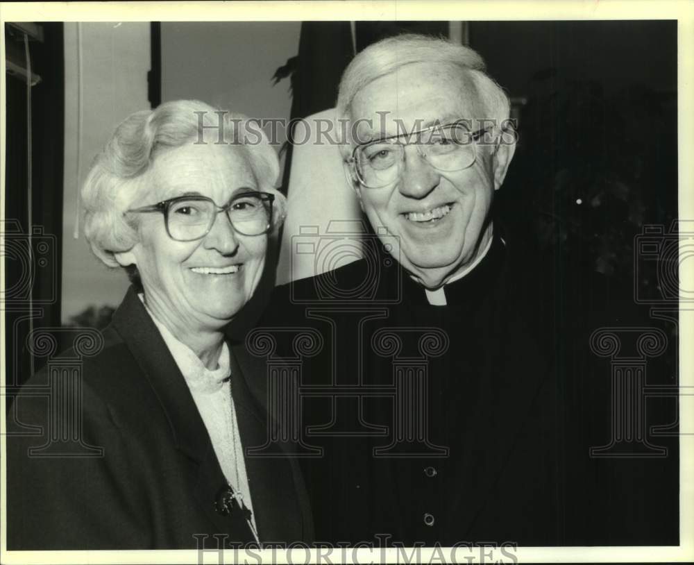 1993 Press Photo Sister Bernadette McNamara, Father John Reynolds, new Orleans