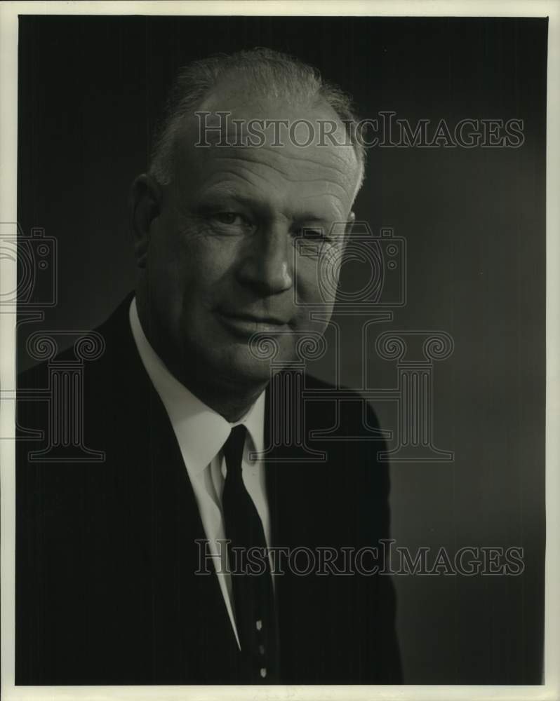 1962 Press Photo Manning W. Riser- Historic Images