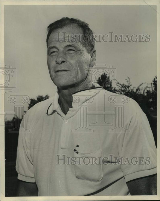 1968 Press Photo St. Martin's High School - Coach Tony Porter- Historic Images