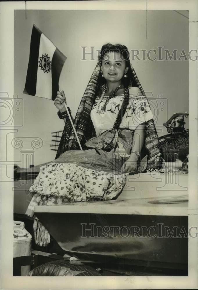 Load image into Gallery viewer, 1952 Press Photo Pan American Regatta Parade - Maria Elena Porter on Boat
