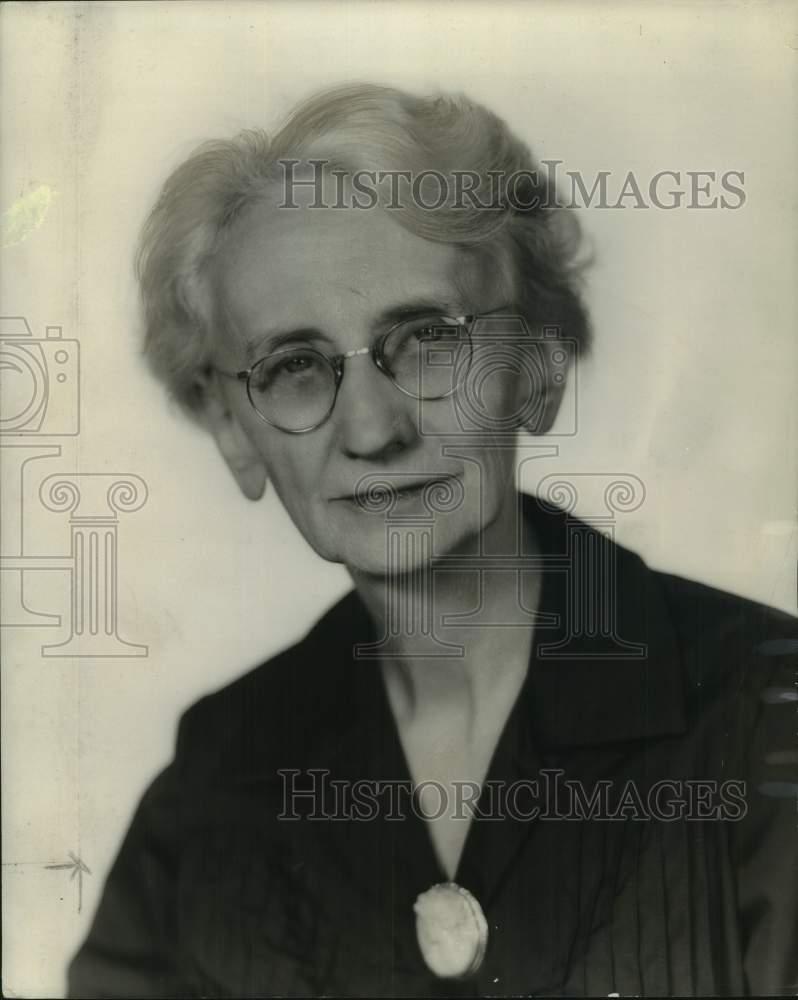 1956 Press Photo Family Service Society - Elizabeth L. Porter- Historic Images