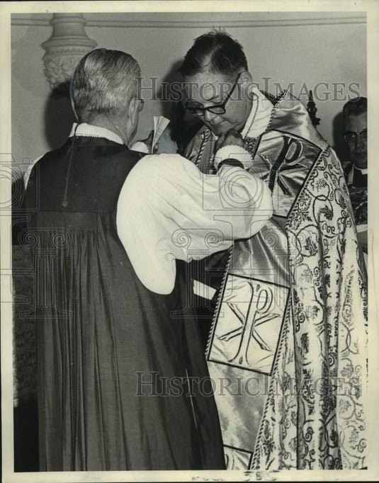 1969 Press Photo Bishop Iveson Noland, Bishop Jones, Diocese of Louisiana
