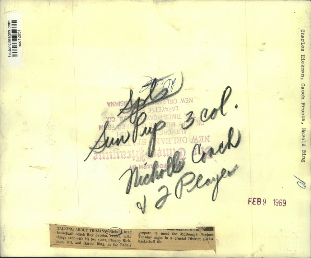 1969 Press Photo Nicholls High School-Basketball Coach Ray Froeba and Players