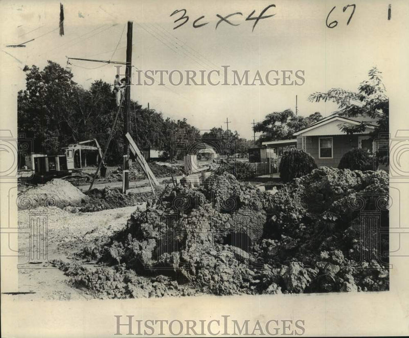 Load image into Gallery viewer, 1965 Press Photo Canal-Filling Job, Sewerage and Water Board, New Orleans
