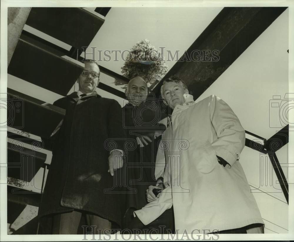 1971 Press Photo Topping out ceremony for Plauche Office building in New Orleans- Historic Images