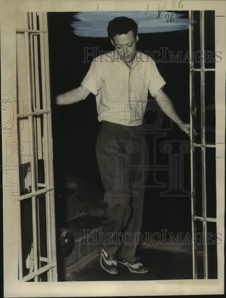 1954 Press Photo Edward G. Nik Booked on Aggravated Battery for Bar Fight- Historic Images