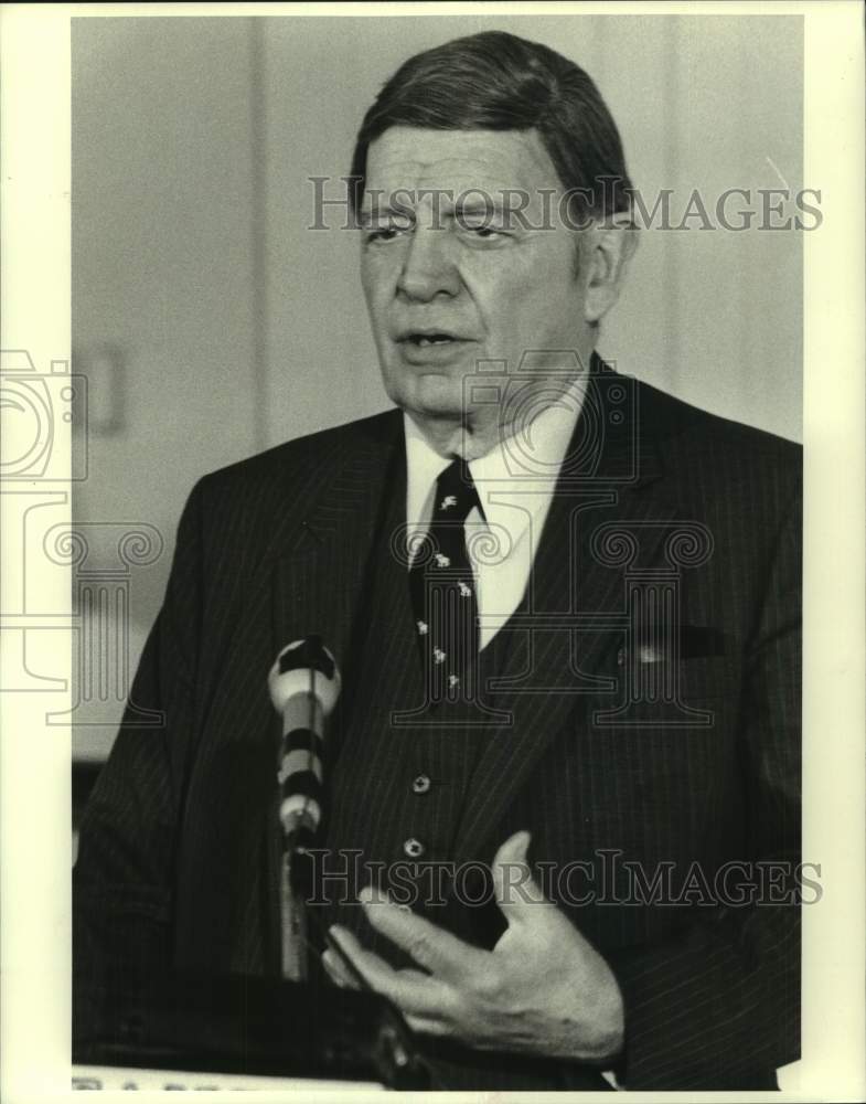 1980 Press Photo Presidential candidate Harold Stassen speaks in Louisiana - Historic Images