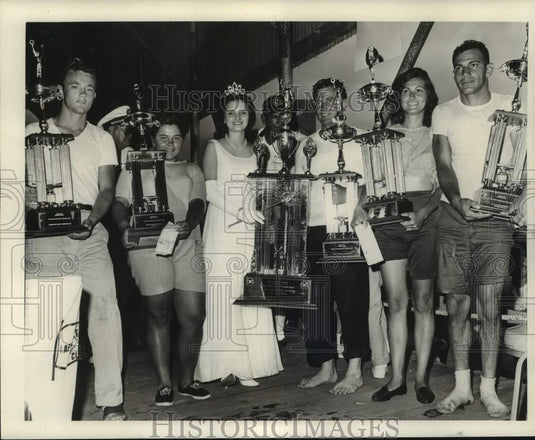 1967 Press Photo Lafitte Pirogue Race Winners with Trophies - noc12860