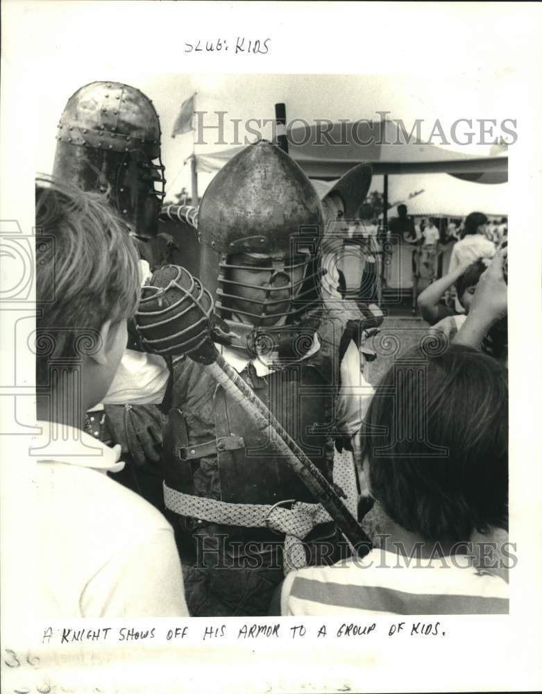 1985 Press Photo Kids at Jefferson Performing Arts Society Renaissance Festival- Historic Images