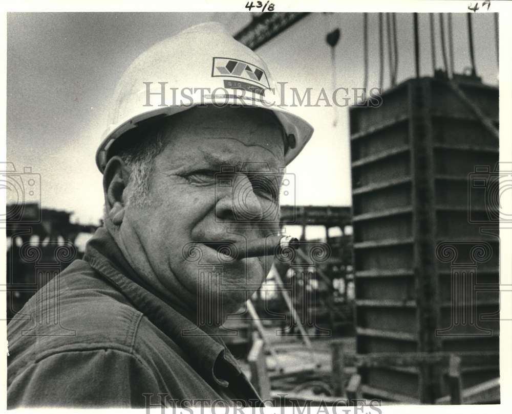 1979 Press Photo J. T Remel at construction site in Louisiana - Historic Images