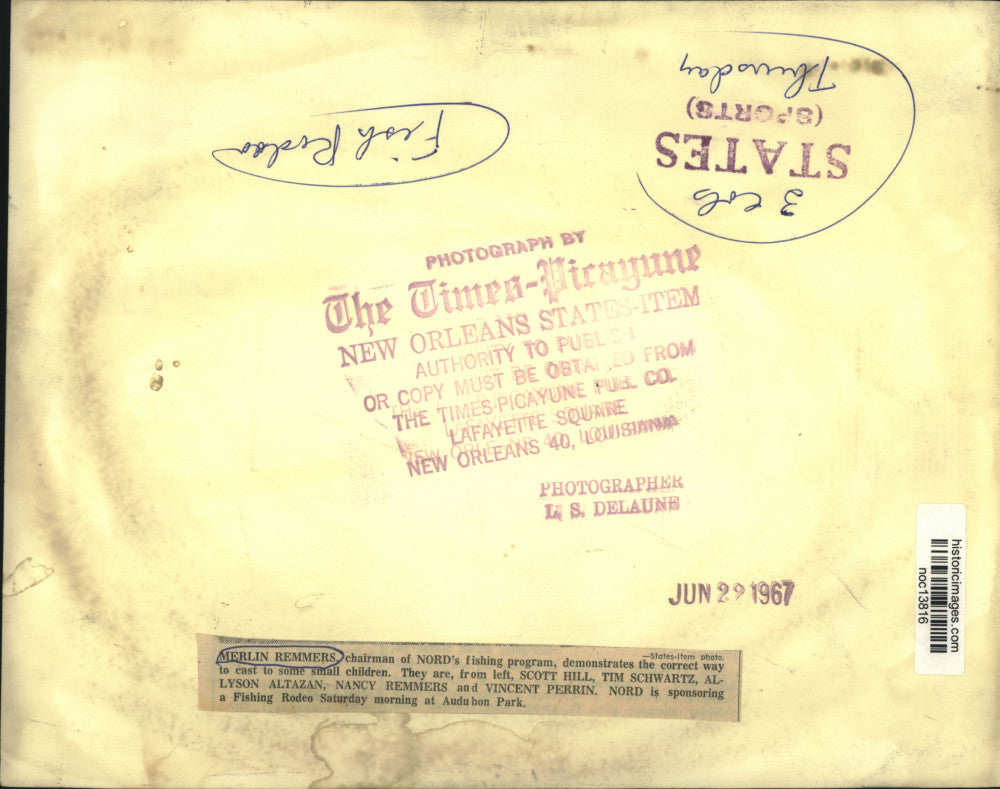 1967 Press Photo Merlin Remmers, Fishing Program, Teaches Kids About Fishing