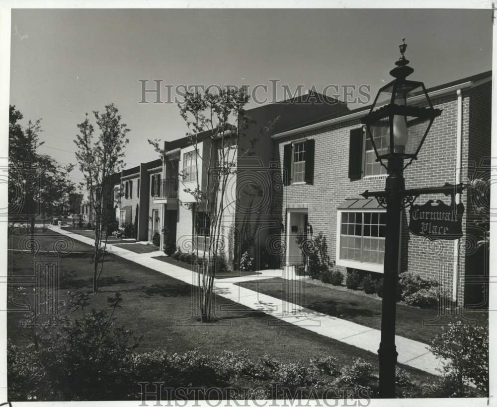1968 Press Photo Regency Park Townhouses, Not Just Housing, It&#39;s a Community