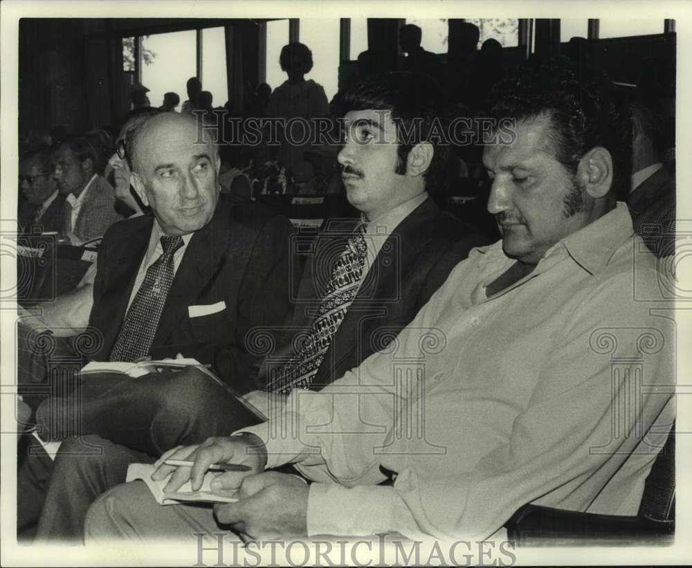 1971 Press Photo New Orleans Businessmen at Keeneland Summer Thoroughbred Sale- Historic Images