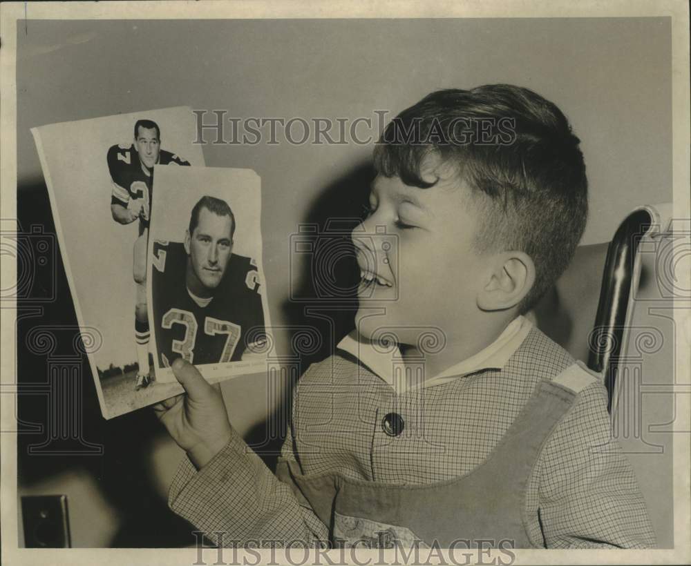 1968 Press Photo Rocky Rider with picture of Steve Stonebreaker, Football Player- Historic Images