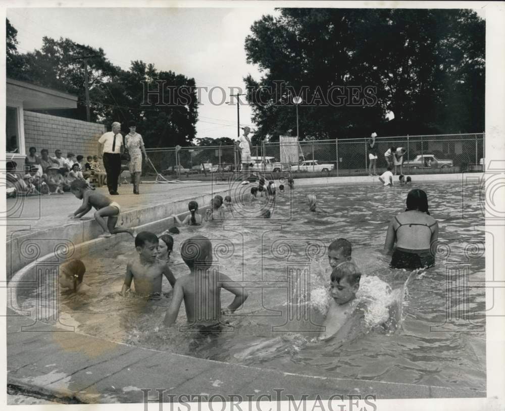 1967 Press Photo Picayune&#39;s YMCA Pool with Members swimming - noc19765- Historic Images