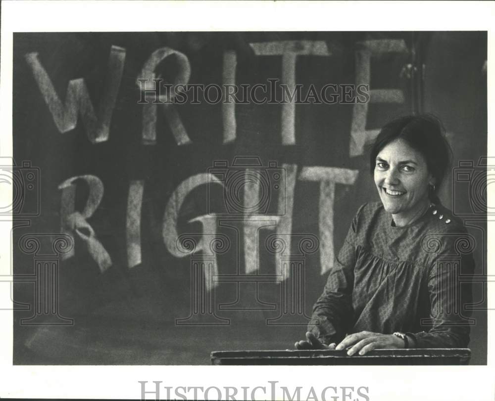 1983 Press Photo Elizabeth Penfield, Chairman English, University of New Orleans- Historic Images