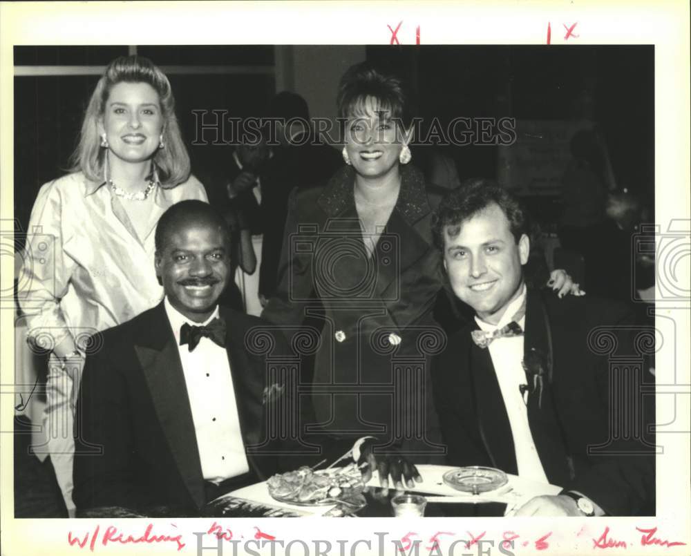 1993 Press Photo Guests attending Bachelors event in New Orleans - noc21347