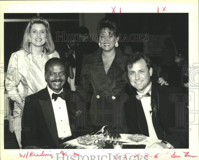 Load image into Gallery viewer, 1993 Press Photo Guests attending Bachelors event in New Orleans - noc21347
