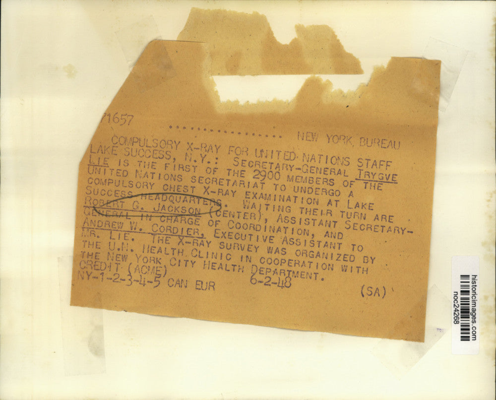 1948 Press Photo Robert Jackson and United Nations staff receive chest x-rays.