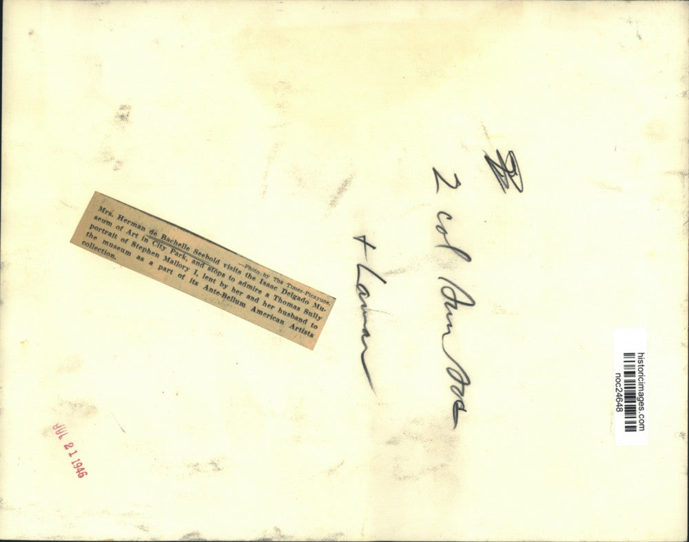 1946 Press Photo Mrs. Herman Seebold views Stephen Mallory portrait in museum