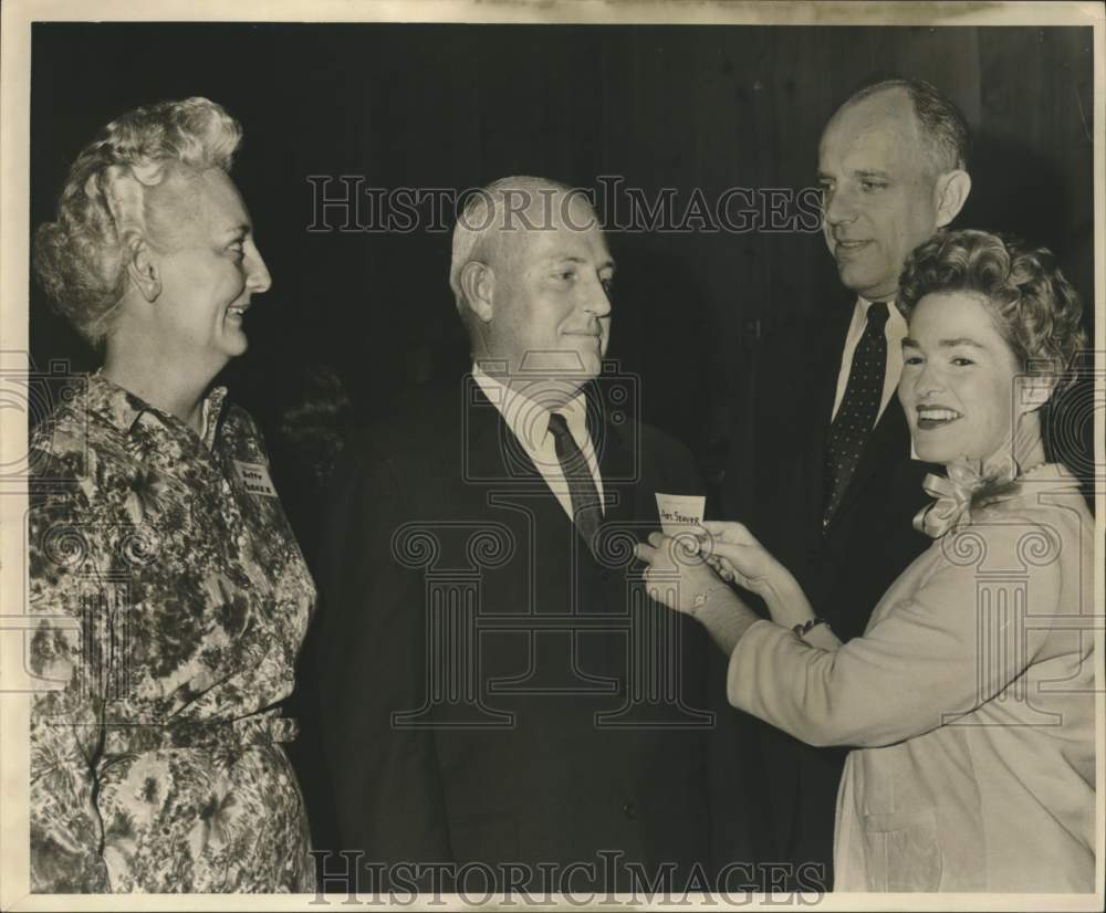 1965 Press Photo G. Arthur Seaver and guests at Valencia event. - noc25230