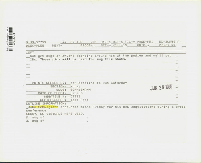 Load image into Gallery viewer, 1995 Press Photo John Schwegmann at Press Conference Re New Acquisitions
