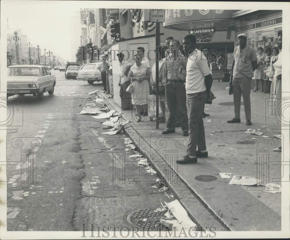1968 Press Photo New Orleans garbage piles up due to Sanitation strike.