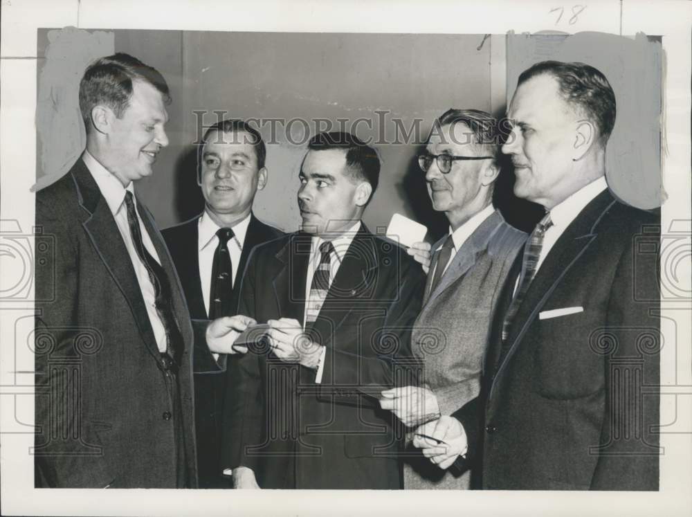 1956 Press Photo Morey Sear presents awards to Affiliated Lakeshore presidents