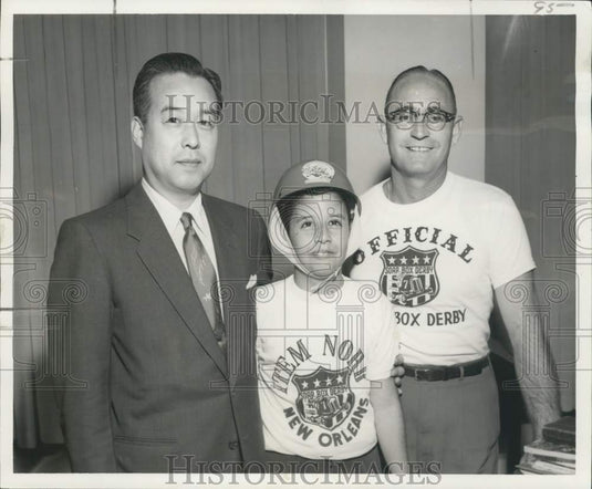1957 Press Photo Nisi Sato with NORD-Chevrolet Soap Box Derby members