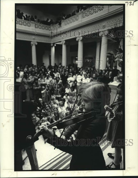 1979 Press Photo Tulane Suzuki Violin school students, New Orleans Museum of Art