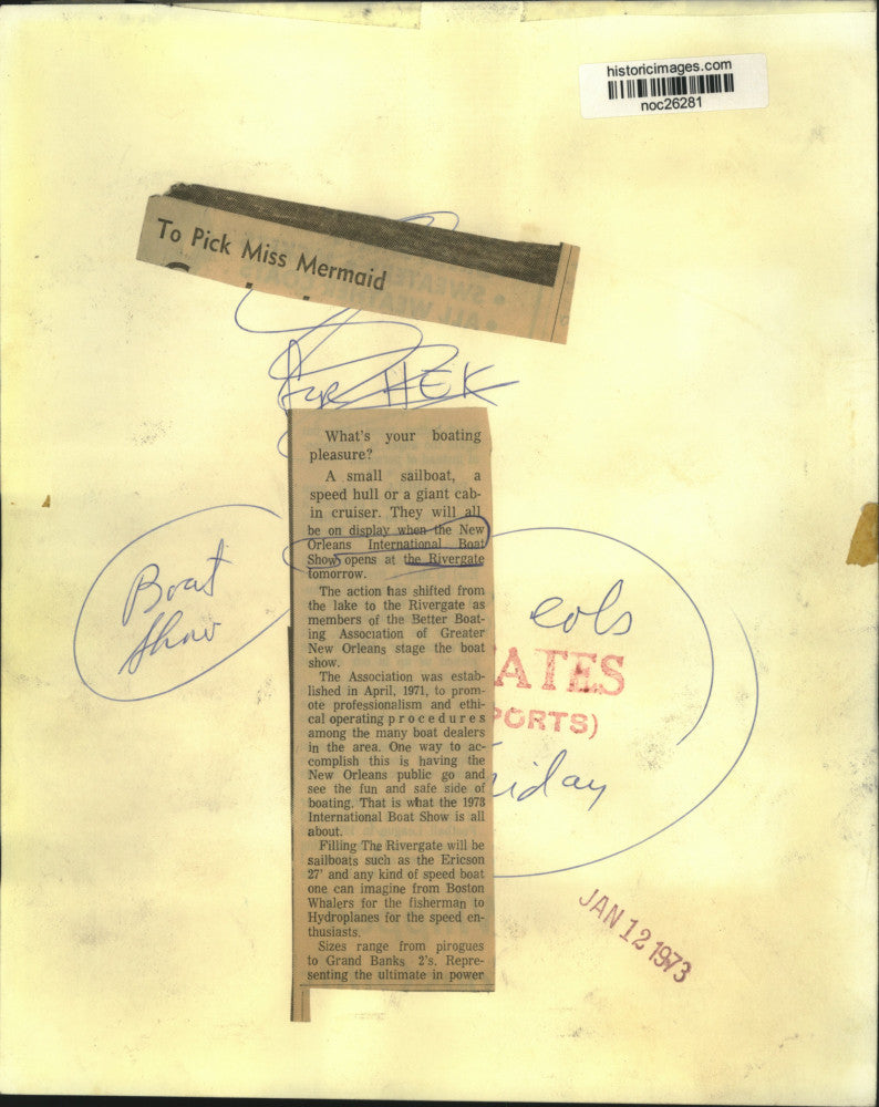 1973 Press Photo Small sailboat & giant cabin cruiser can be seen at Rivergate.