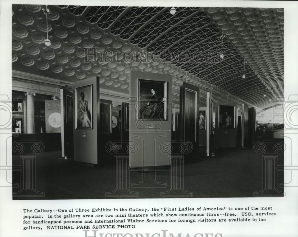 1976 Press Photo The Gallery exhibits &quot;First Ladies in America.&quot; - noc26414