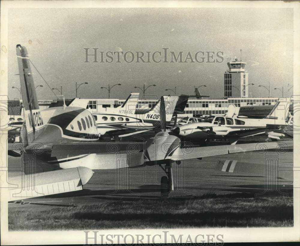 1972 Press Photo Planes parked at New Orleans International Airport- Historic Images