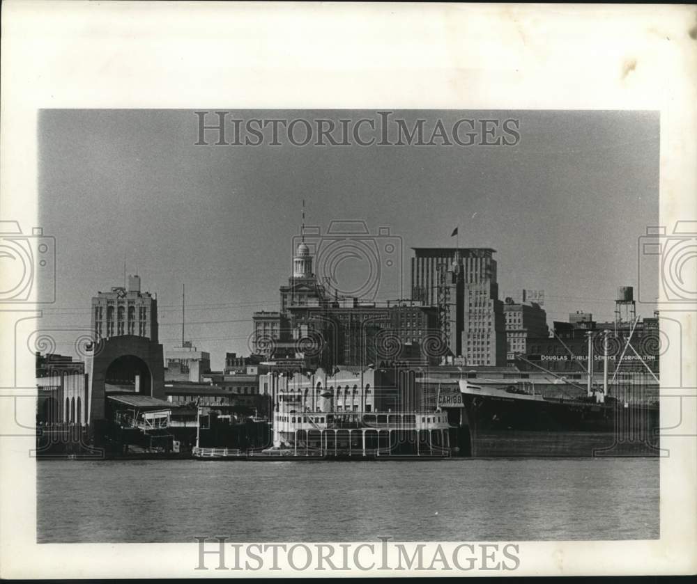 1965 Press Photo View of New Orleans by the water - noc26820
