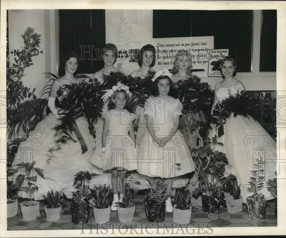 1960 Press Photo Floral Trail maids and flower girls at Home Show. - noc26908