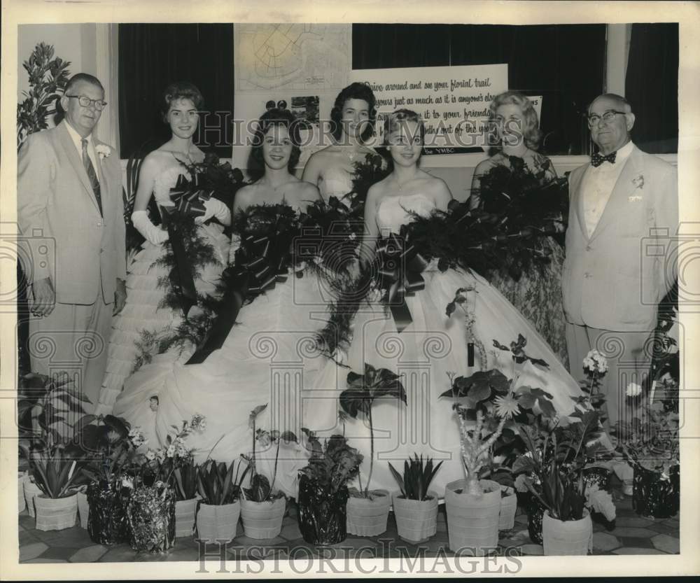 1960 Press Photo Floral Trail ceremony at Home Show. - noc26909