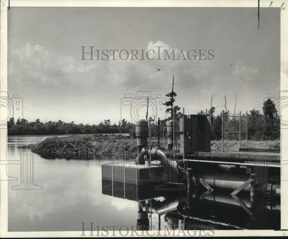 1960 Press Photo General view of water pump in New Orleans East - noc27045