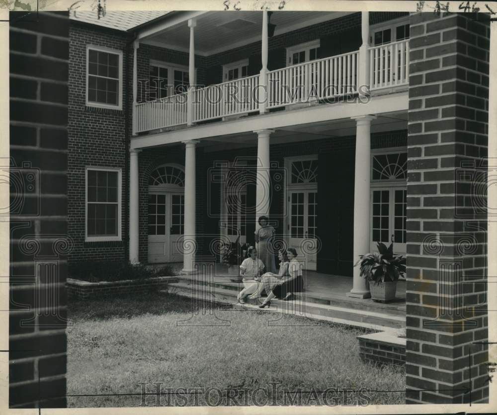 1953 Press Photo Library patio at New Orleans Baptist Theological Seminary