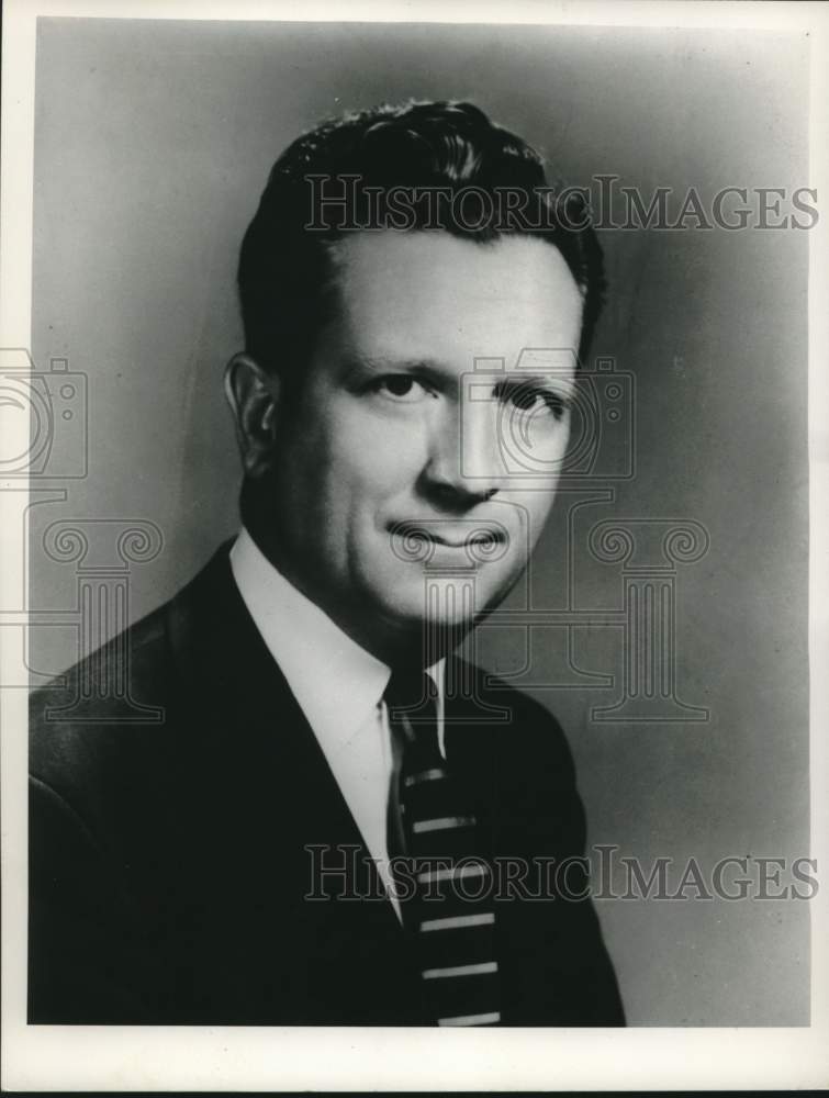 Load image into Gallery viewer, 1962 Press Photo Emerson Rupert, candidate for Florida Senate Seat - noc27424
