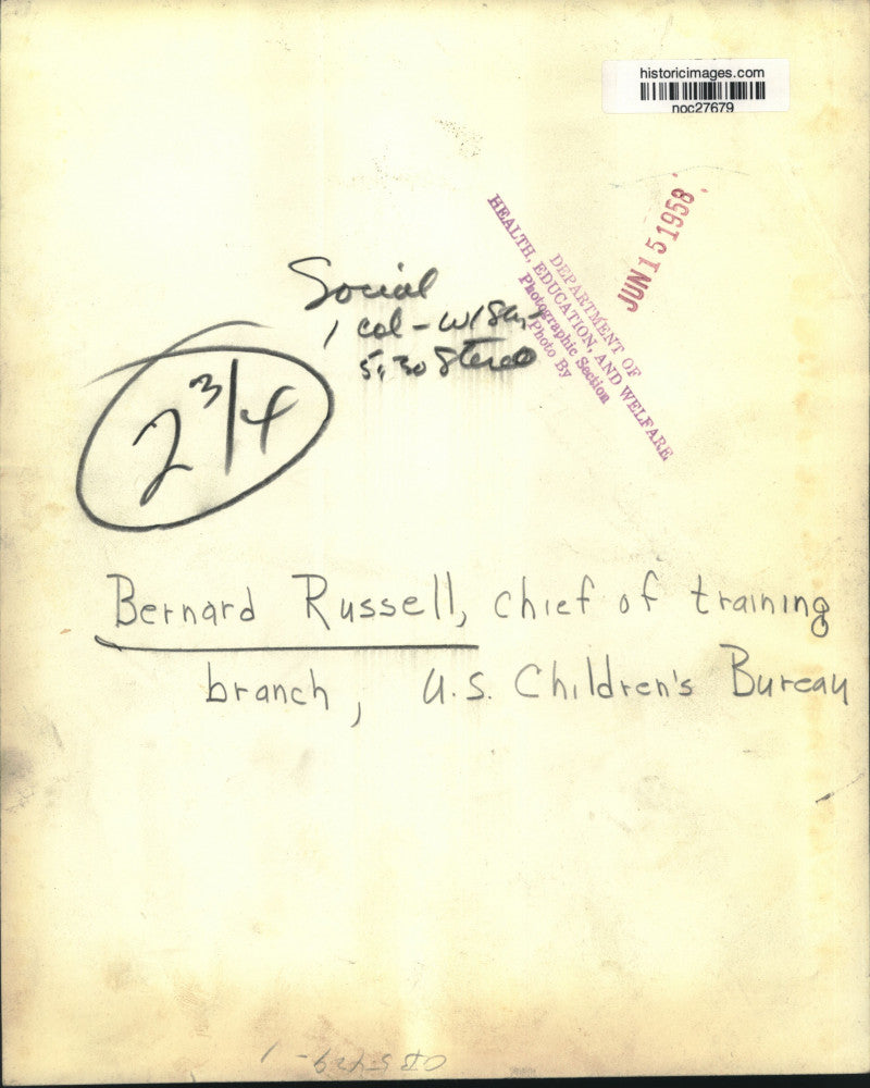 1958 Press Photo Bernard Russell, chief of U.S. Children's Bureau training