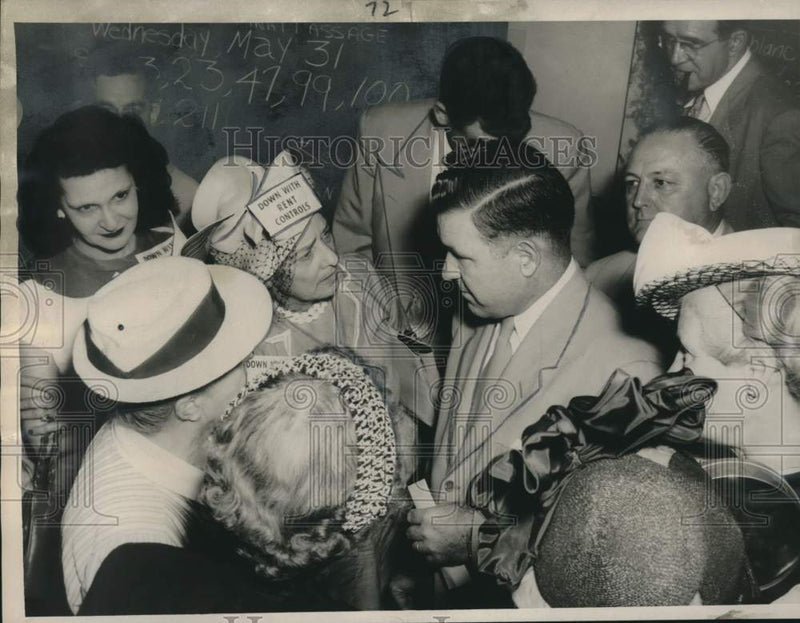 Load image into Gallery viewer, 1950 Press Photo State Representative Thomas Russell &amp; Rent Control Protesters

